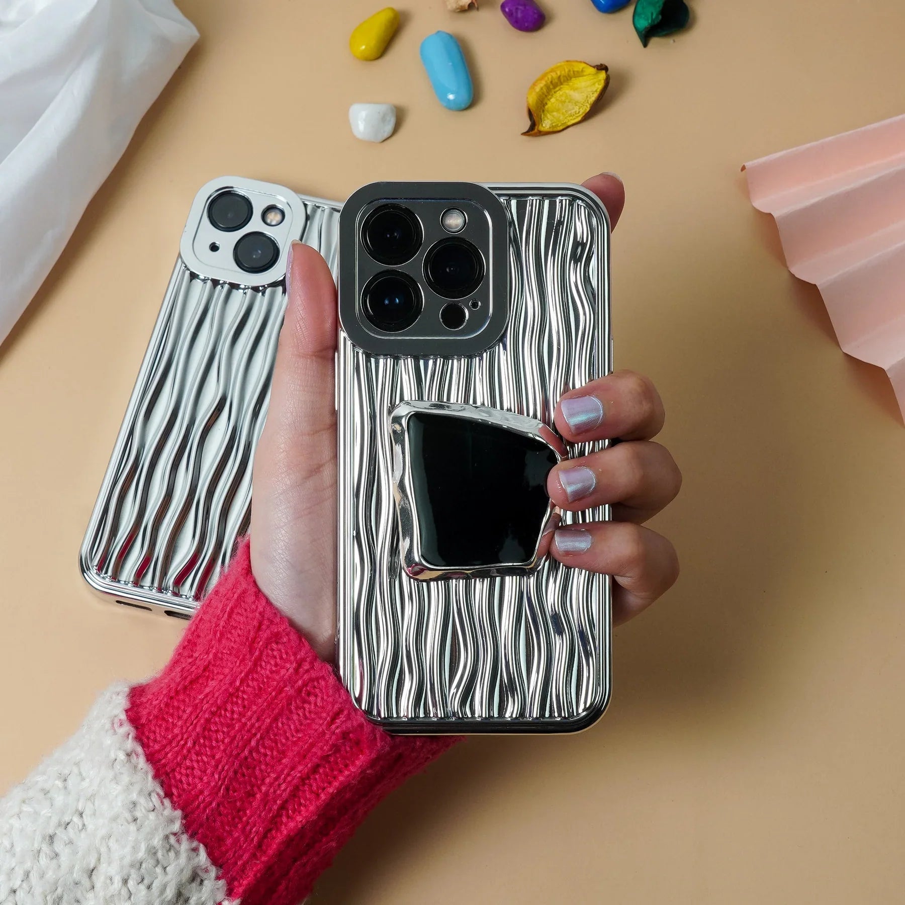 3D Textured Case with Curve Edge Phone Gripper