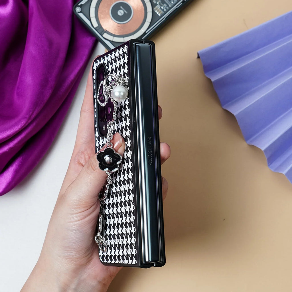 Houndstooth Pattern Case with Bracelet - Samsung