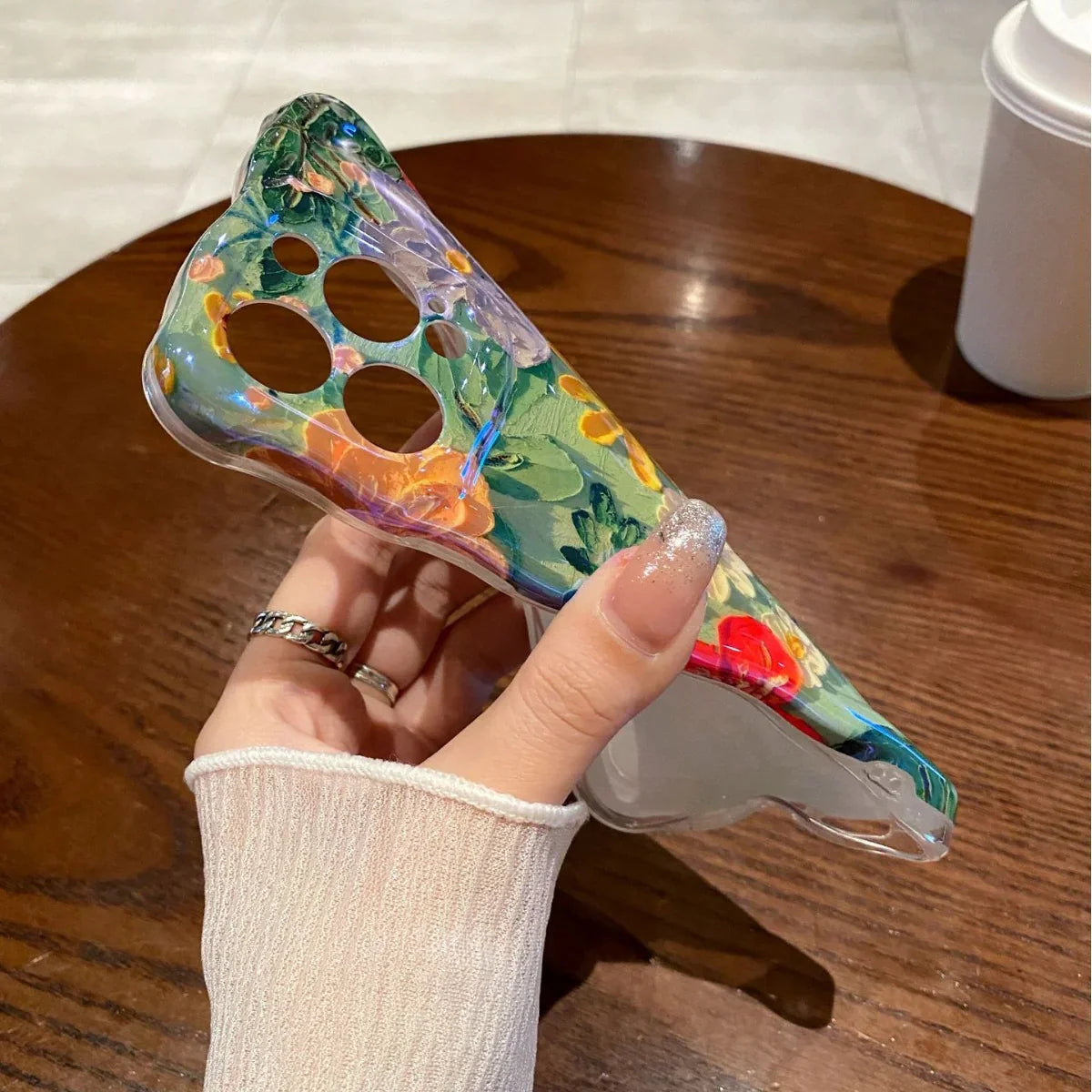 Elegant Daisy Oil Painting Floral Case