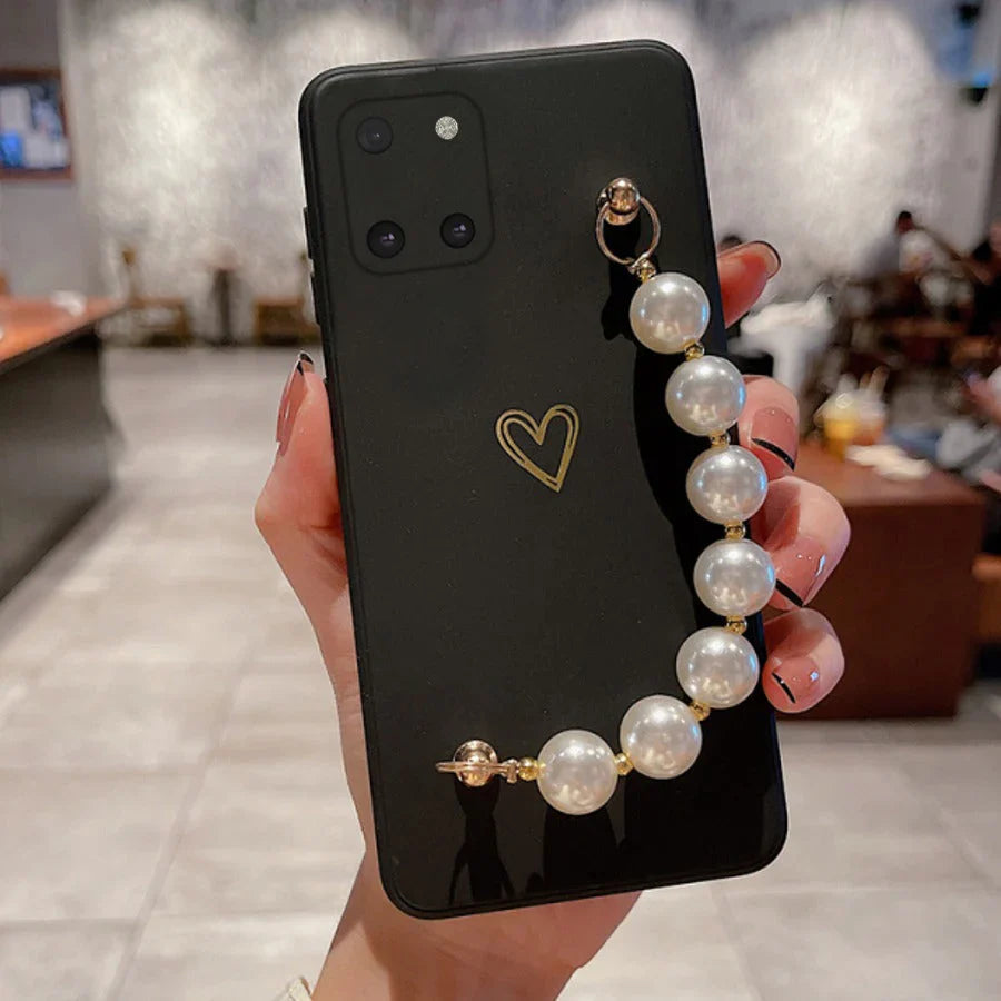 Soft Silicone Heart Print With Pearl Bracelet Case - Samsung